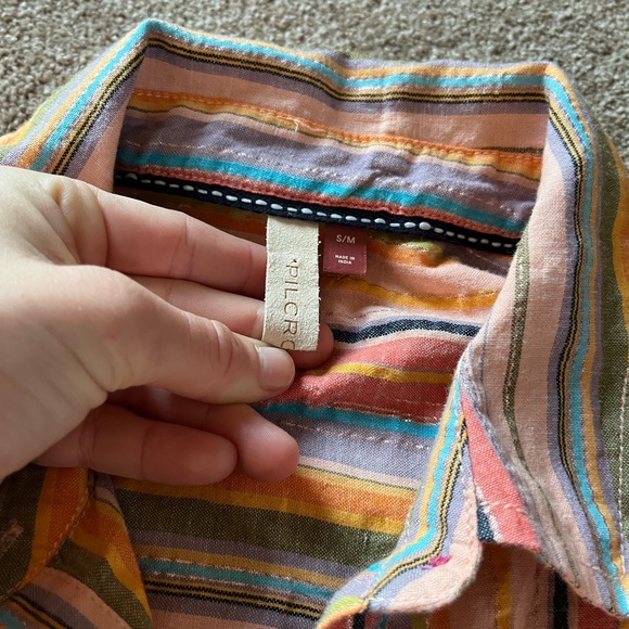 Pilcro Button Up - Picture 3 of 4